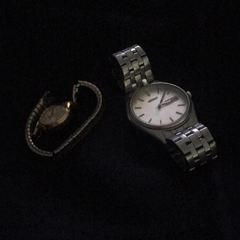 Men’s Seiko and women’s Bulova watches- Vintage